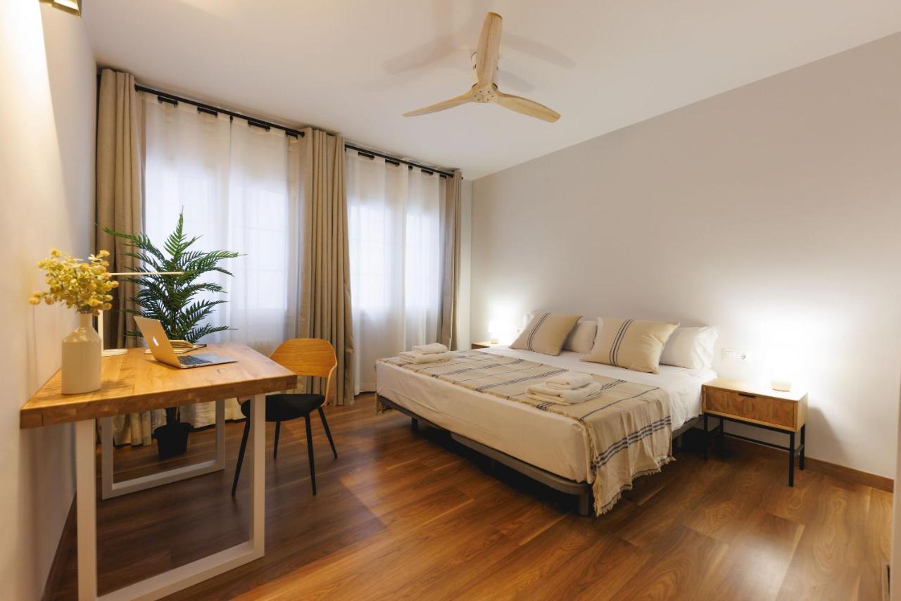 Bravissimo Figuerola, Spacious 3-Bedroom Apartment Χιρόνα Εξωτερικό φωτογραφία